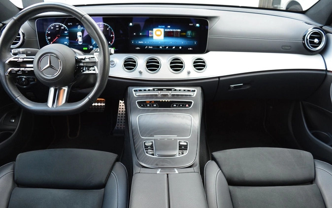 Mercedes-Benz Klasa E cena 229900 przebieg: 35000, rok produkcji 2022 z Leszno małe 137
